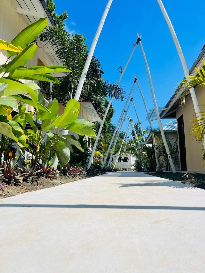 ホテルGrand Park Manuel Antonio ケポス エクステリア 写真