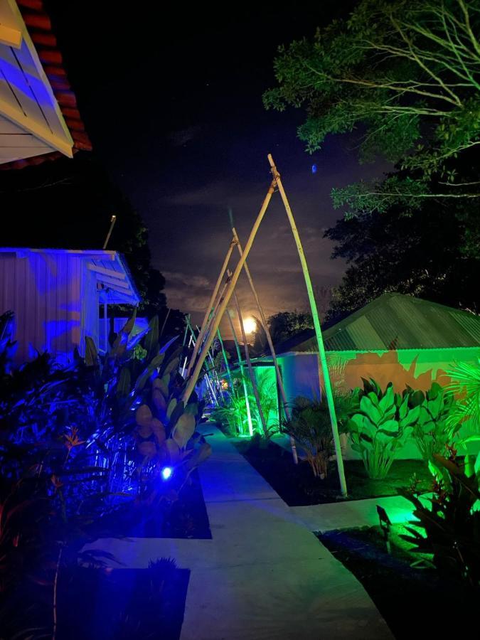 ホテルGrand Park Manuel Antonio ケポス エクステリア 写真