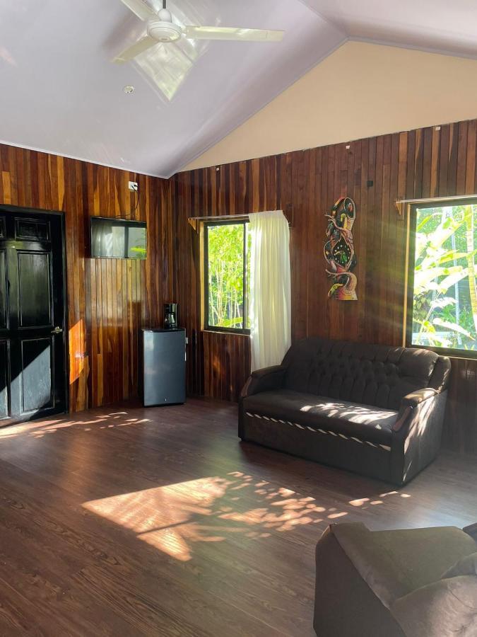 ホテルGrand Park Manuel Antonio ケポス エクステリア 写真